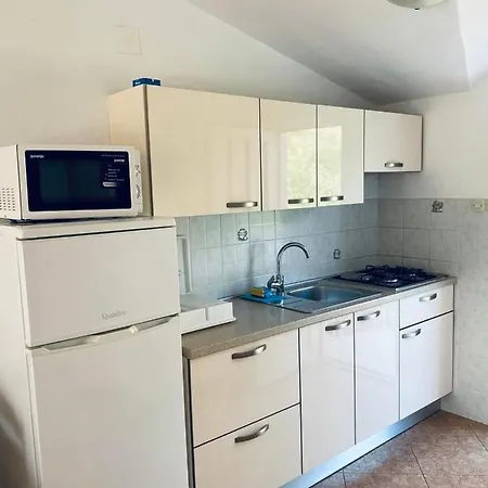 Mima Apartman Nečujam